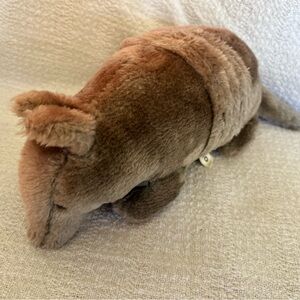 Lamo Brown Stuffed Animal Armadillo